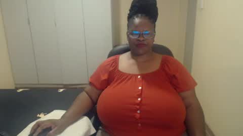 Snapshot of sweetnoziexxx chatting on 02-17-25, 05:36 sweetnoziexxx online show from 02-17-25, 05:36