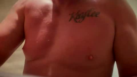 WeAim2PZzz online show from 12-23-25, 03:15