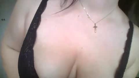 sweetpeach2025 online show from 11-26-25, 01:45