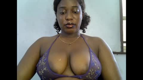 Snapshot of sweetpetitgirl chatting on 05-15-26, 08:21 LILY BRANDY online show from 05-15-26, 08:21