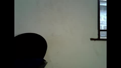 Snapshot of sweetpetitgirl chatting on 05-28-26, 08:22 LILY BRANDY online show from 05-28-26, 08:22