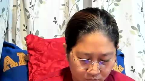 Snapshot of sweetpilipina88 chatting on 11-24-25, 10:53 MIA online show from 11-24-25, 10:53