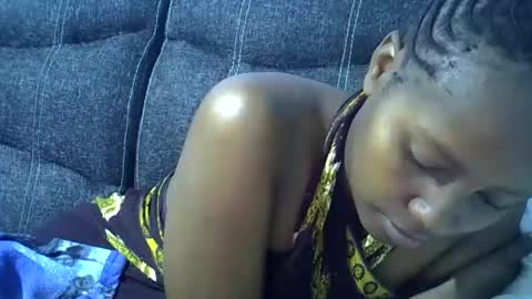 queen online show from 11-14-25, 06:56