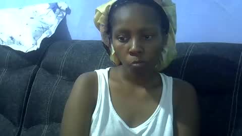 Snapshot of sweetqueen20 chatting on 05-06-26, 01:25 queen online show from 05-06-26, 01:25