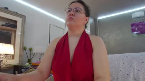Snapshot of sweetraisa chatting on 06-07-26, 01:26 SweetRaisa online show from 06-07-26, 01:26