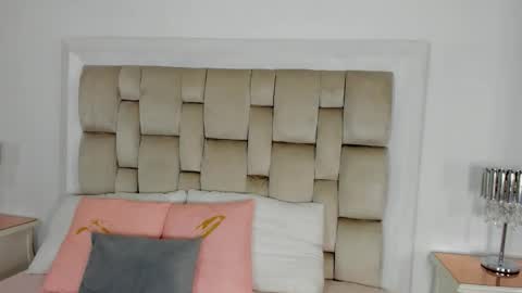 sweets one online show from 03-30-26, 03:18