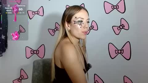SweetSamarax online show from 10-19-25, 06:36