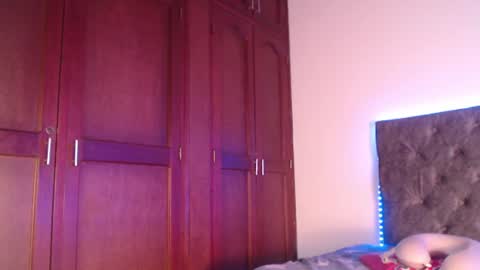 Sea online show from 06-27-26, 02:49
