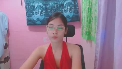 Mia online show from 05-26-26, 12:34