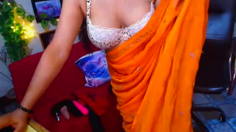 SweetSour online show from 11-17-25, 12:38