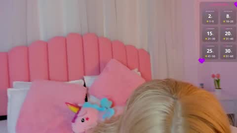 sweett_fire online show from 05-12-26, 05:54
