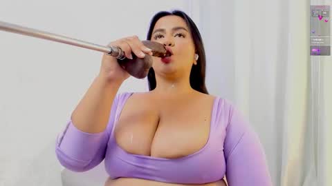 Snapshot of sweett_katty_ chatting on 12-14-25, 07:18 1430 - 22-00 online show from 12-14-25, 07:18