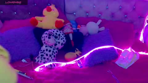 Snapshot of sweett_martina chatting on 02-05-25, 01:04 martina online show from 02-05-25, 01:04