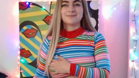 Snapshot of sweett_minionn chatting on 12-05-24, 03:06 IG valeen mo Vale My schedule Monday to Friday900 am - 300 pm online show from 12-05-24, 03:06