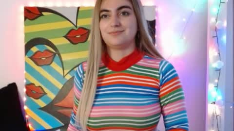Snapshot of sweett_minionn chatting on 12-05-24, 06:11 IG valeen mo Vale My schedule Monday to Friday900 am - 300 pm online show from 12-05-24, 06:11