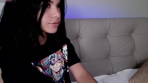    online show from 02-11-25, 04:24