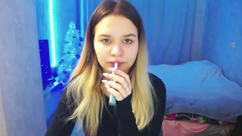 Snapshot of sweettchloe chatting on 12-23-24, 11:04 SweetTChloe online show from 12-23-24, 11:04