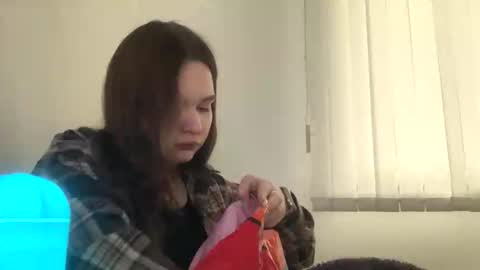 Snapshot of sweettchloe chatting on 09-24-25, 02:48 SweetTChloe online show from 09-24-25, 02:48