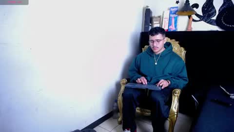 Snapshot of sweettguy_ chatting on 06-28-26, 12:33 Jei online show from 06-28-26, 12:33