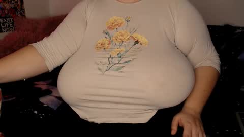 Maya online show from 11-18-25, 11:36