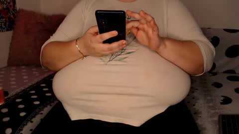 Maya online show from 11-21-25, 01:10