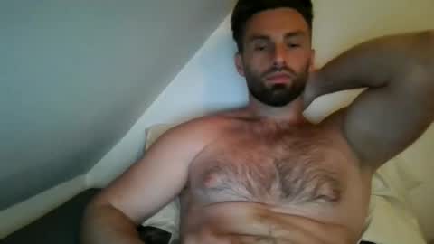 Snapshot of sweettom69 chatting on 06-11-26, 12:32 Tom online show from 06-11-26, 12:32