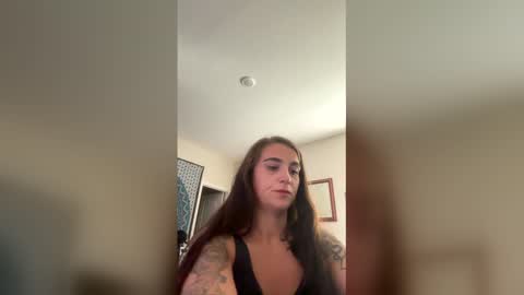 sweettreatz26 online show from 04-23-26, 01:02