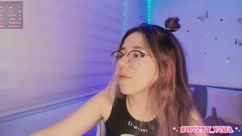 Veronica Independent Model online show from 11-29-25, 12:41