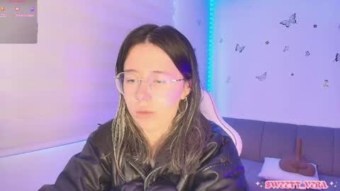 Veronica Independent Model online show from 04-20-26, 12:52