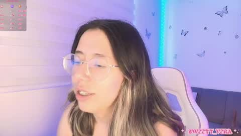 Snapshot of sweettvera_ chatting on 05-13-26, 04:15 Veronica Independent Model online show from 05-13-26, 04:15