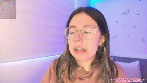 Snapshot of sweettvera_ chatting on 05-21-26, 01:18 Veronica Independent Model online show from 05-21-26, 01:18