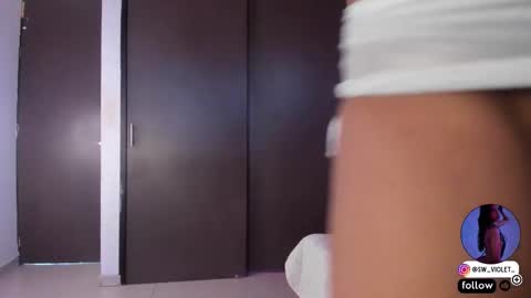 sweetviolet___ online show from 11-20-25, 12:05