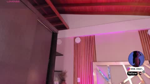 Snapshot of sweetviolet___ chatting on 05-28-26, 12:02 sweetviolet___ online show from 05-28-26, 12:02