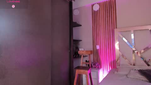 sweetviolet___ online show from 07-24-26, 12:14