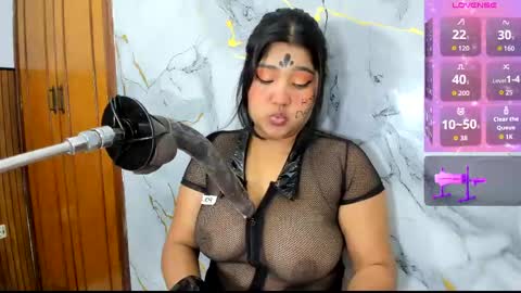 LINA online show from 05-12-26, 11:51