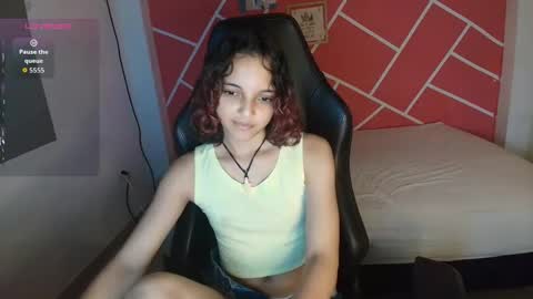 Snapshot of sweety_dreamgirl chatting on 10-16-25, 07:59 sweety_dreamgirl online show from 10-16-25, 07:59