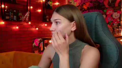 Emily online show from 05-28-26, 09:17