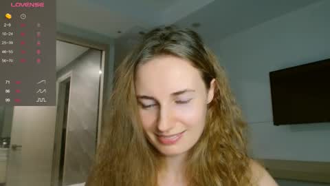 Snapshot of sweety_fruits chatting on 11-08-25, 04:51 sweety_fruits online show from 11-08-25, 04:51