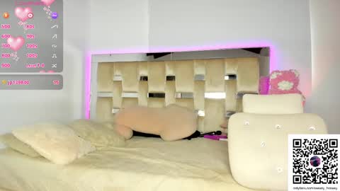  independent model  online show from 02-15-25, 05:50