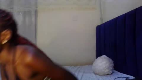 Snapshot of sweety_melanin chatting on 04-21-26, 10:34 Vickky online show from 04-21-26, 10:34