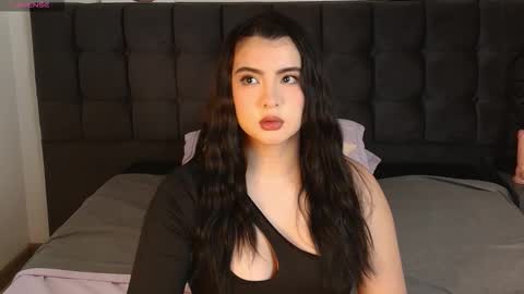 sweety nicole 3 online show from 11-08-25, 02:01