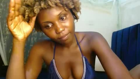 Snapshot of sweety_spixxy chatting on 05-10-26, 08:58 Dolly online show from 05-10-26, 08:58