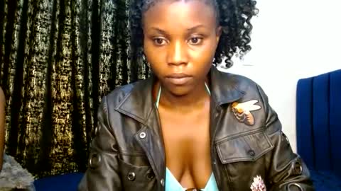 Snapshot of sweety_spixxy chatting on 06-03-26, 02:25 Dolly online show from 06-03-26, 02:25