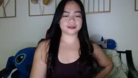 Snapshot of sweetyasian_ chatting on 09-13-25, 02:50 stacey online show from 09-13-25, 02:50