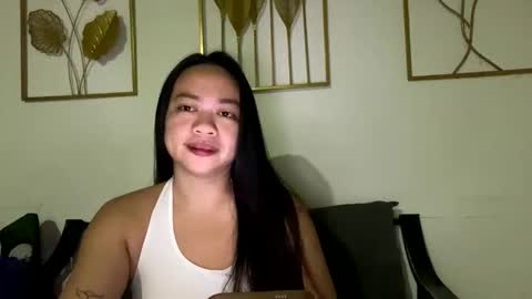 Snapshot of sweetyasian_ chatting on 12-01-25, 10:15 stacey online show from 12-01-25, 10:15
