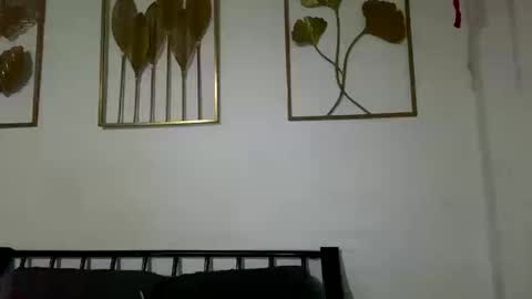 Snapshot of sweetyasian_ chatting on 12-18-25, 04:35 stacey online show from 12-18-25, 04:35