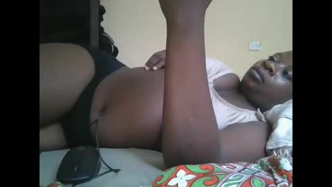 sweetyass25 online show from 11-18-25, 06:29