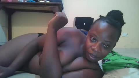 sweetyass25 online show from 03-11-26, 07:31