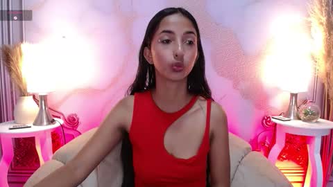 Snapshot of sweetylally chatting on 09-19-25, 12:06 LAURA online show from 09-19-25, 12:06