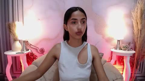 Snapshot of sweetylally chatting on 09-27-25, 12:10 LAURA online show from 09-27-25, 12:10